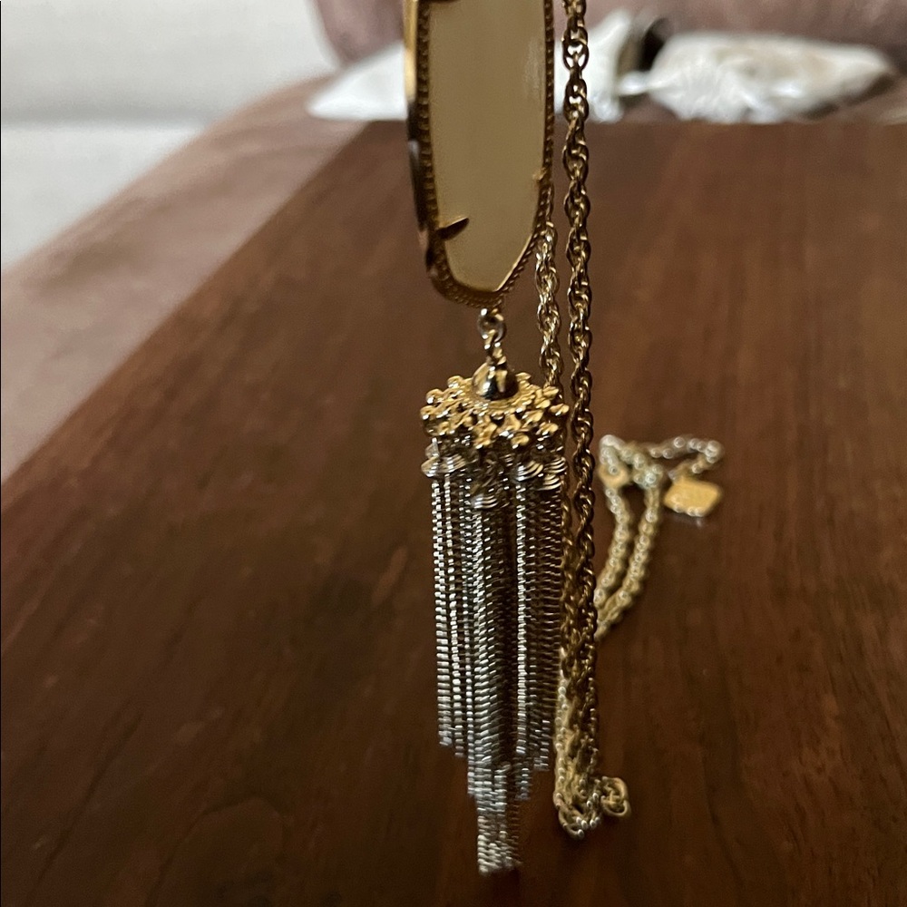 Kendra Scott Gold and white  Pendant Necklace - Picture 3 of 12